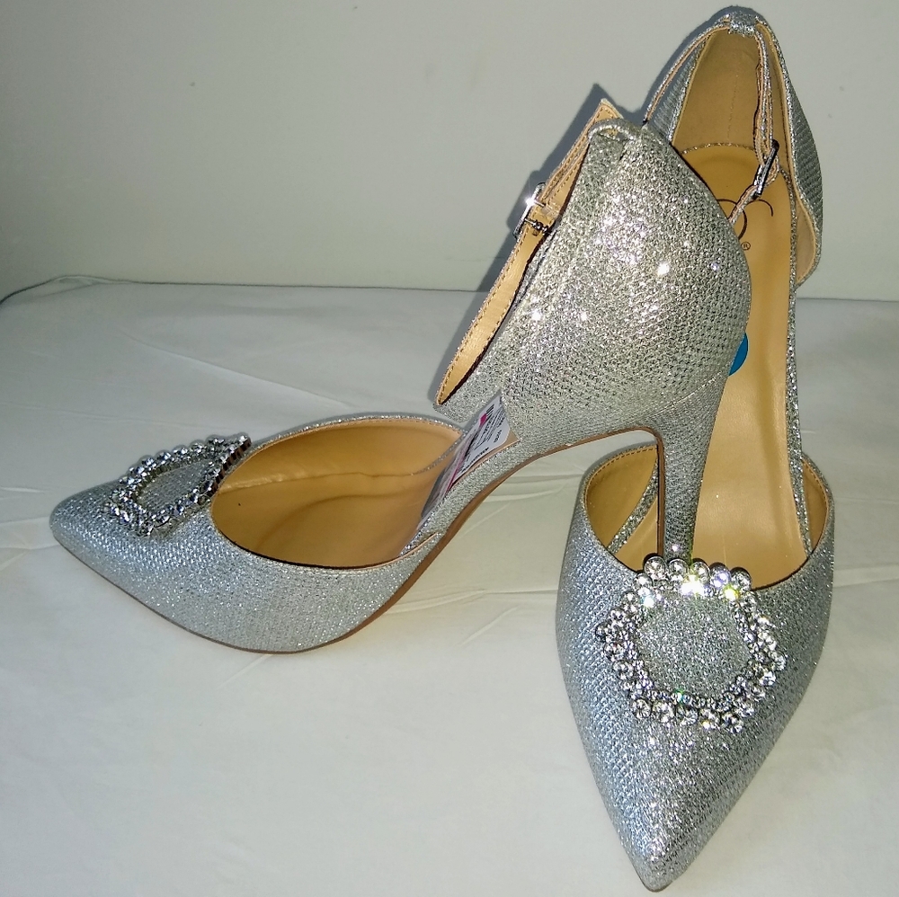 Heart in D Stilleto Rhinestone Pump Silver Sz 10